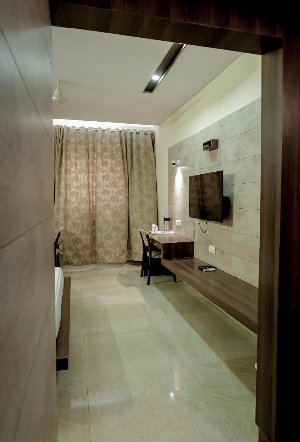 Hotel Highway King Behror Ngoại thất bức ảnh