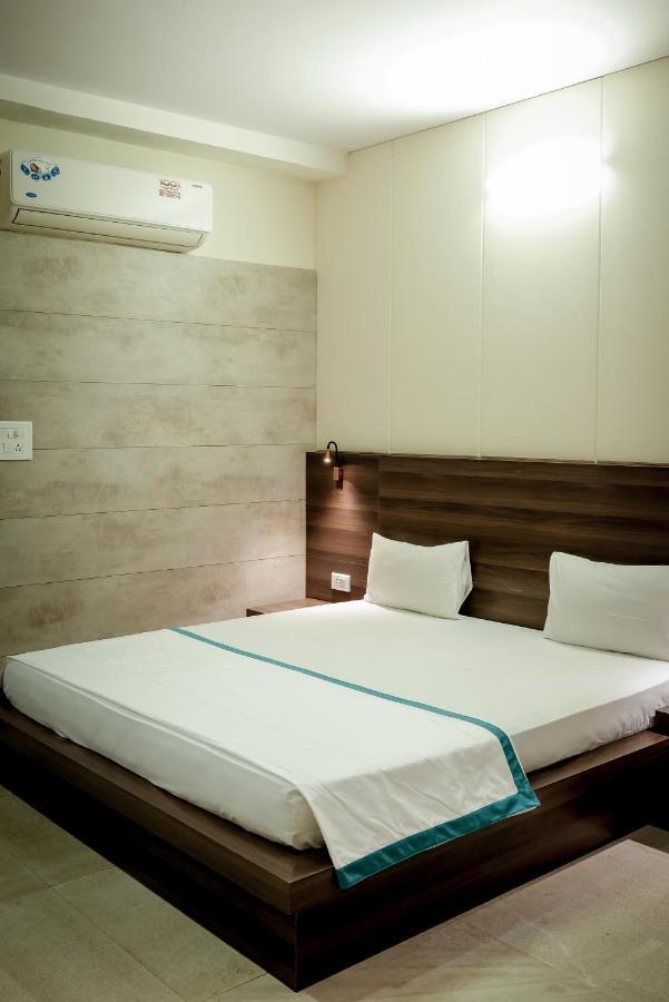Hotel Highway King Behror Ngoại thất bức ảnh